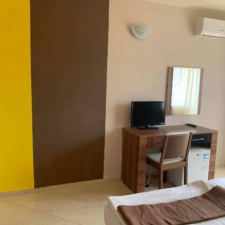 Hotel семеен брилянс - Family Brilliance Warna